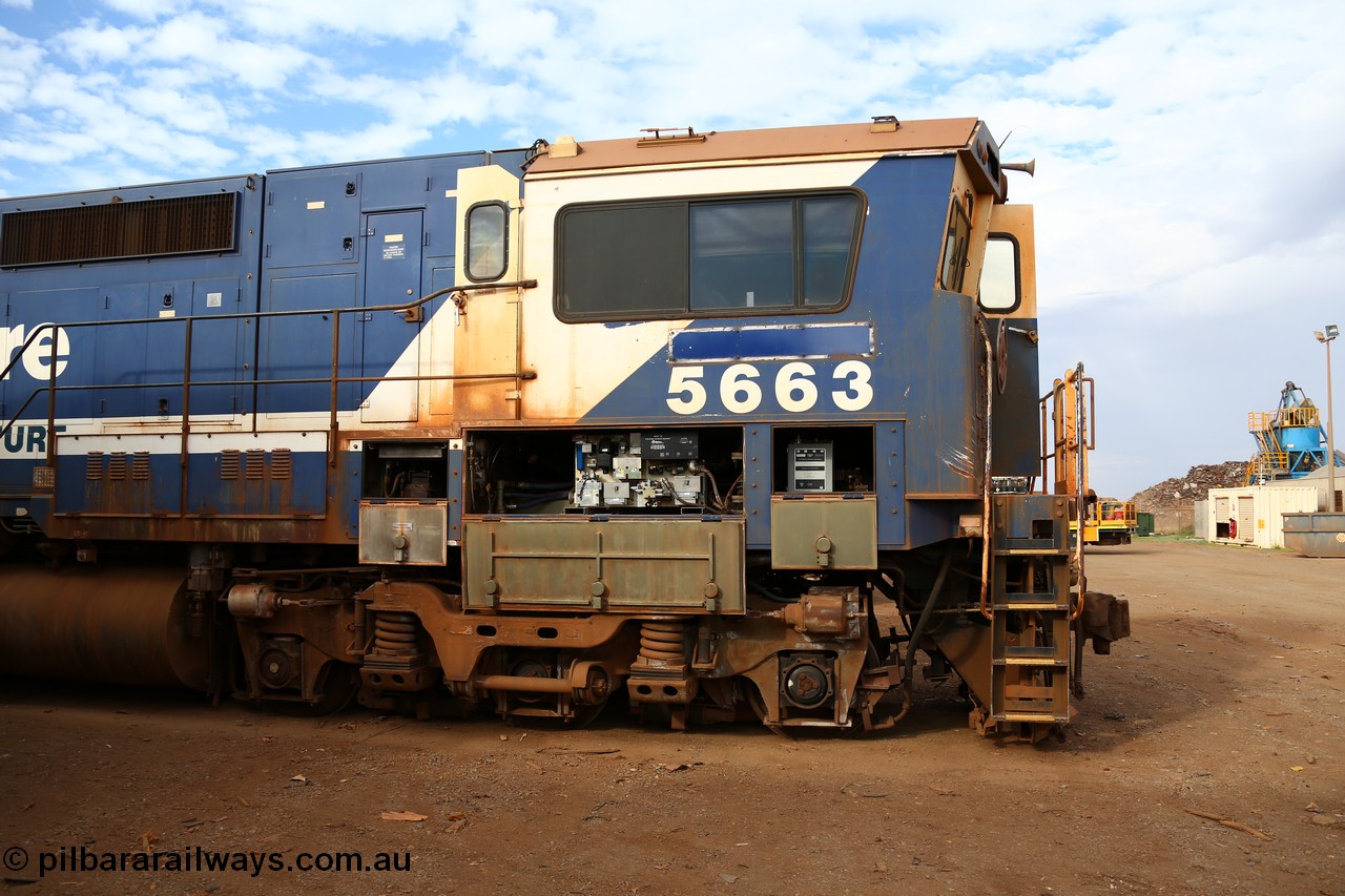 150522 8172
Wedgefield, Sims Metal yard, drivers side cab view with EPIC brake modules visible. Goninan WA rebuild CM40-8M unit 5663 serial 8412-08 / 94-154, this unit was rebuilt without a cab and this cab was later retrofitted, was originally AE Goodwin NSW built ALCo M636 unit 5476 serial C6087-8. Photo of the removed cab can be [url=http://pilbararailways.com.au/gallery/displayimage.php?pid=9261] seen here [/url].
Keywords: 5663;Goninan;GE;CM40-8ML;8412-08/94-154;rebuild;AE-Goodwin;ALCo;M636C;5476;G6047-8;