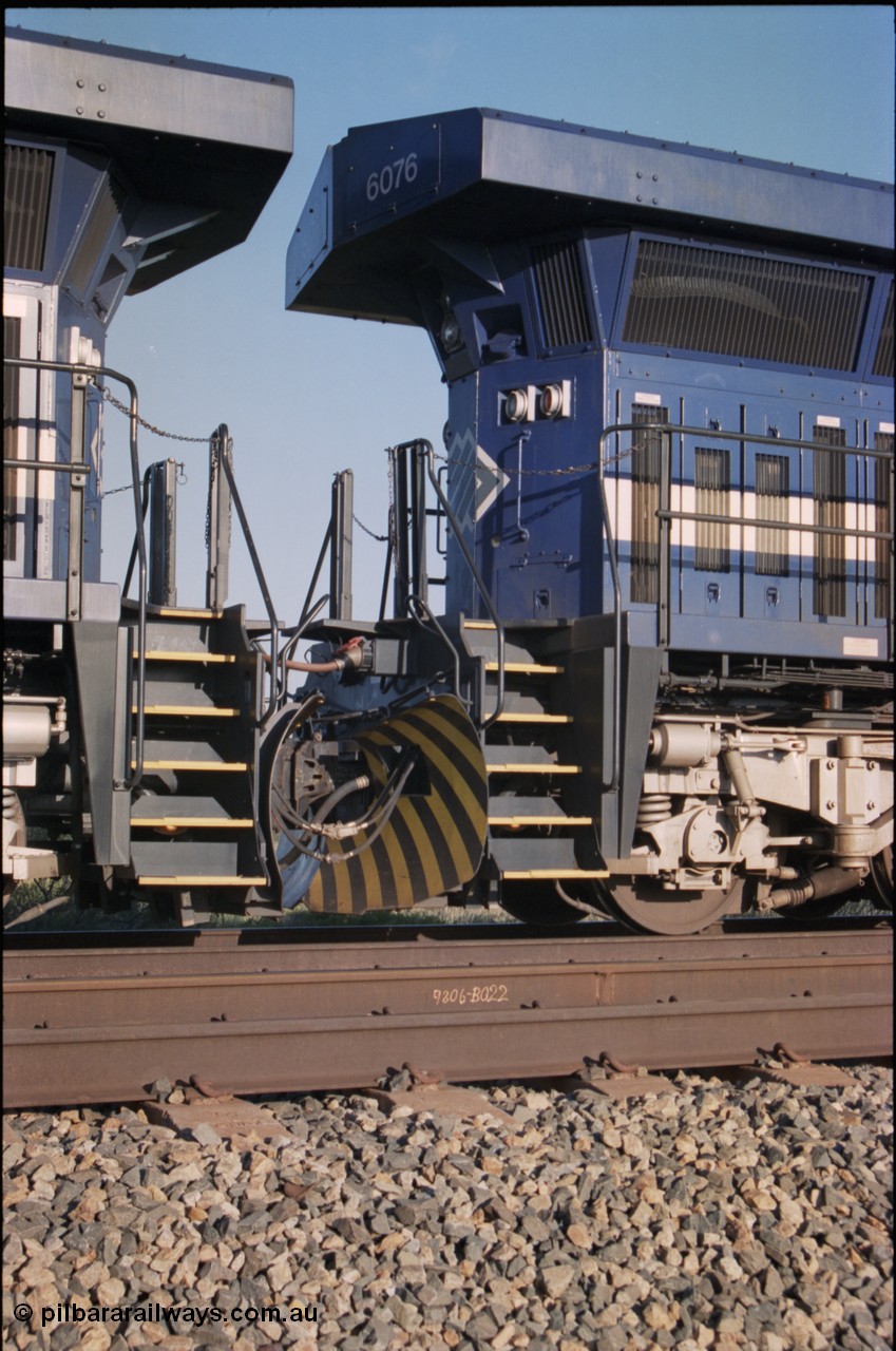224-12
Bing siding, the extent of the General Electric AC6000 radiators is evident in this back to back image of a pair of units.
Keywords: 6076;GE;AC6000;51068;
