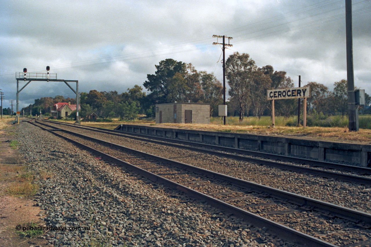 131-2-22
Gerogery, 616 km from Sydney on the NSW Main South, remains of station platform looking north. [url=https://goo.gl/maps/jHQjp8AgAJ42]GeoData[/url].
