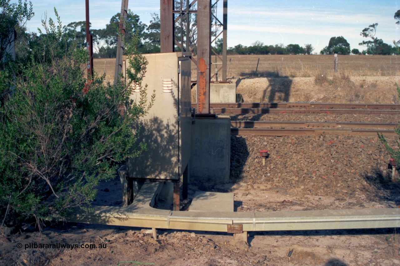 153-2-05
Bank Box Loop, detail view of signal gantry footings, electrical cable ducts, insulated train joins, mainline closest to camera.
