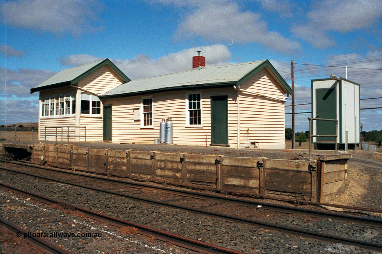 171-06
Trawalla, station building and signal box overview, platform cutback, new portable ATCO style toilet building, looking towards Melbourne.
