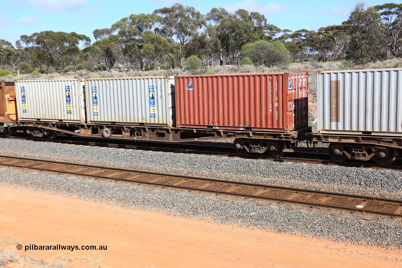161112 3013
West Kalgoorlie, loaded Malcolm sulphur train 6029, AQWY type waggon AQWY 30214, one of forty five waggons built by WAGR Midland Workshops as WFX type in 1974, loaded with three TEU 22G1 type containers, FCIU 277768, RWLU 814079 and RWLU 704726.
Keywords: AQWY-type;AQWY30214;WAGR-Midland-WS;WFX-type;WQCX-type;AQCY-type;