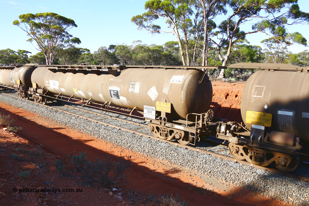 190109 1694
Binduli, empty fuel train 4445, ATQF type tank waggon ATQF 612, built by Indeng Qld 1982 for Shell as type WJQ, 73.34 kL one compartment one dome, Shell Fleet no. TR721, fitted with type F InterLock couplers. Under Viva Energy ownership.
Keywords: ATQF-type;ATQF612;Indeng-Qld;WJQ-type;