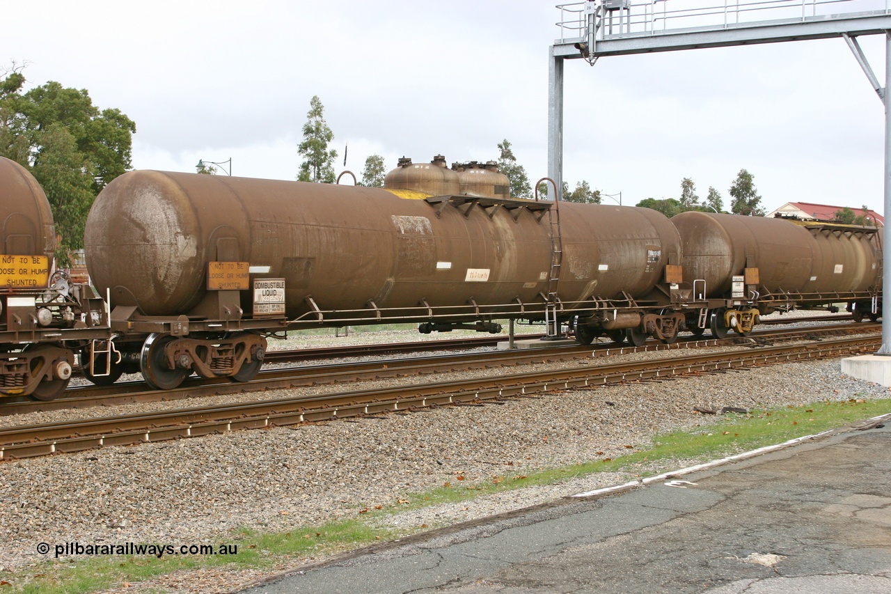 070608 0108
Midland, ATGY 512 fuel tank waggon built by Tulloch Ltd NSW in 1970 for BP Oil with 511 as WJG types, 96,000 litres one compartment two domes.
Keywords: ATGY-type;ATGY512;Tulloch-Ltd-NSW;WJG-type;