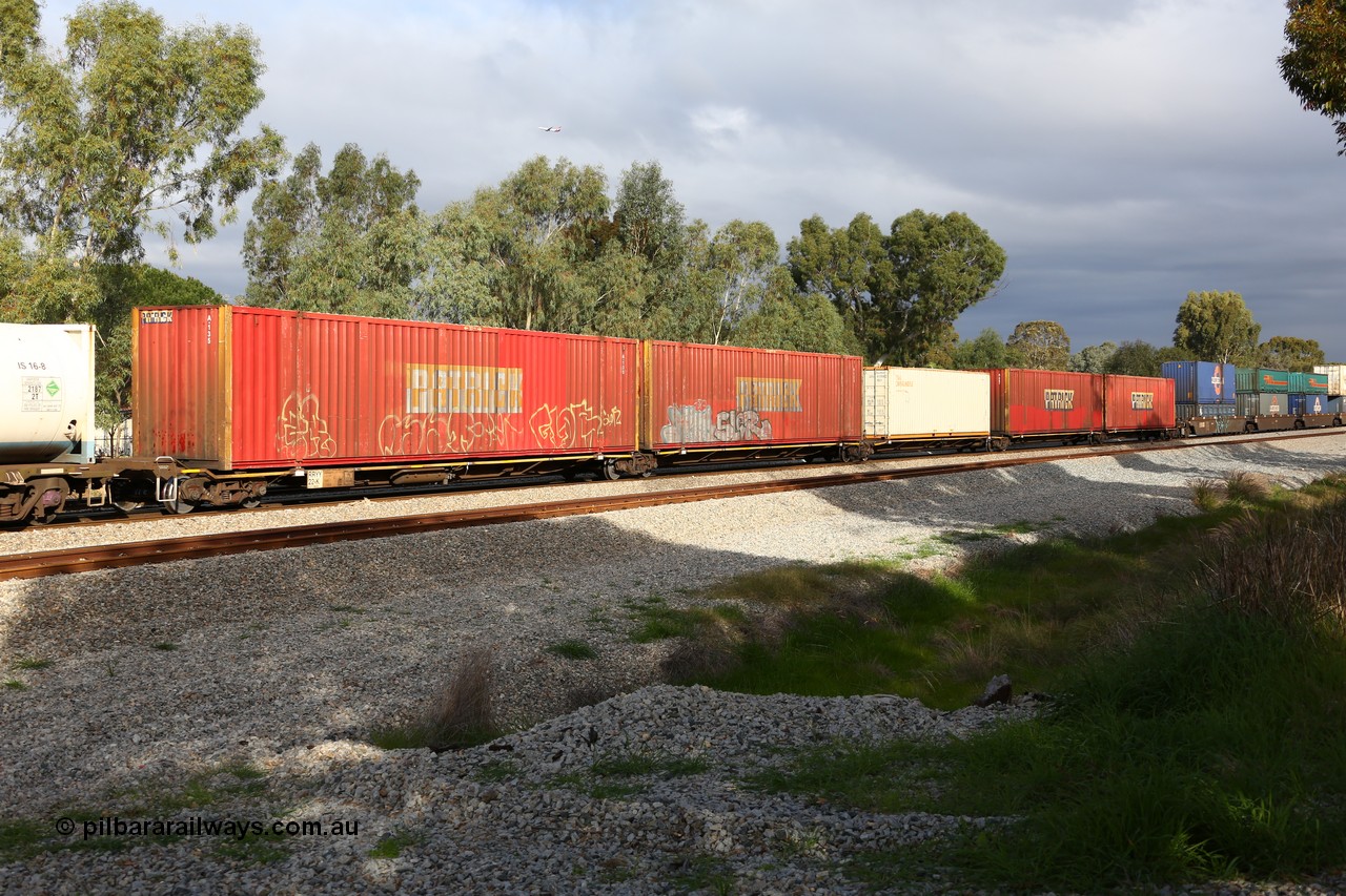 160609 0457
Woodbridge, 5PM5 intermodal train, RRYY 22, 5-pack articulated low profile skel waggon set, one of fifty two such sets built by Bradken Rail Braemar NSW from a Williams-Worley design, based on the TNT TRAY type for moving automotive carrying containers, with four Patrick 53' automotive containers and a 40' box on platform 3.
Keywords: RRYY-type;RRYY22;Williams-Worley;Bradken-NSW;