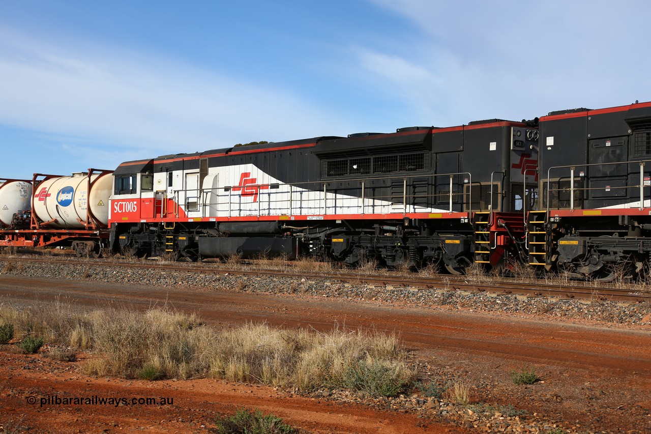 160523 2822
Parkeston, SCT train 7GP1 which operates from Parkes NSW (Goobang Junction) to Perth, SCT class SCT 005 serial 07-1729 second unit is an EDI Downer built EMD model GT46C-ACe.
Keywords: SCT-class;SCT005;EDI-Downer;EMD;GT46C-ACe;07-1729;