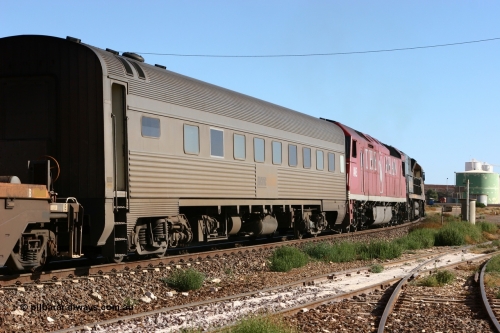 070531 9618
Parkeston, Pacific National RZBY type crew accommodation car RZBY 208 on train 3MP4, built by Comeng NSW as ER type stainless steel air conditioned crew dormitory car ER 208 in 1969, sold to National Rail and converted to crew car in 1997.
Keywords: RZBY-type;RZBY208;Comeng-NSW;ER-type;