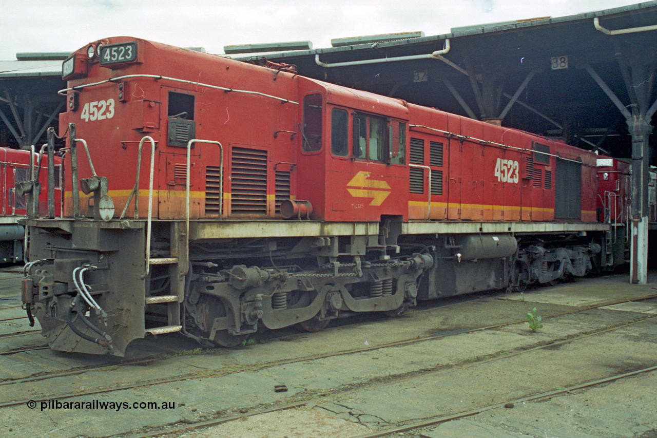 192-10
Junee, NSWSRA standard gauge locomotive depot, stored NSWGR 45 class unit 4523 an ALCo RSD-20 or DL-541, built by AE Goodwin in 1963 with serial 84165.
Keywords: 45-class;4523;AE-Goodwin;ALCo;RSD-20;DL-541;84165;