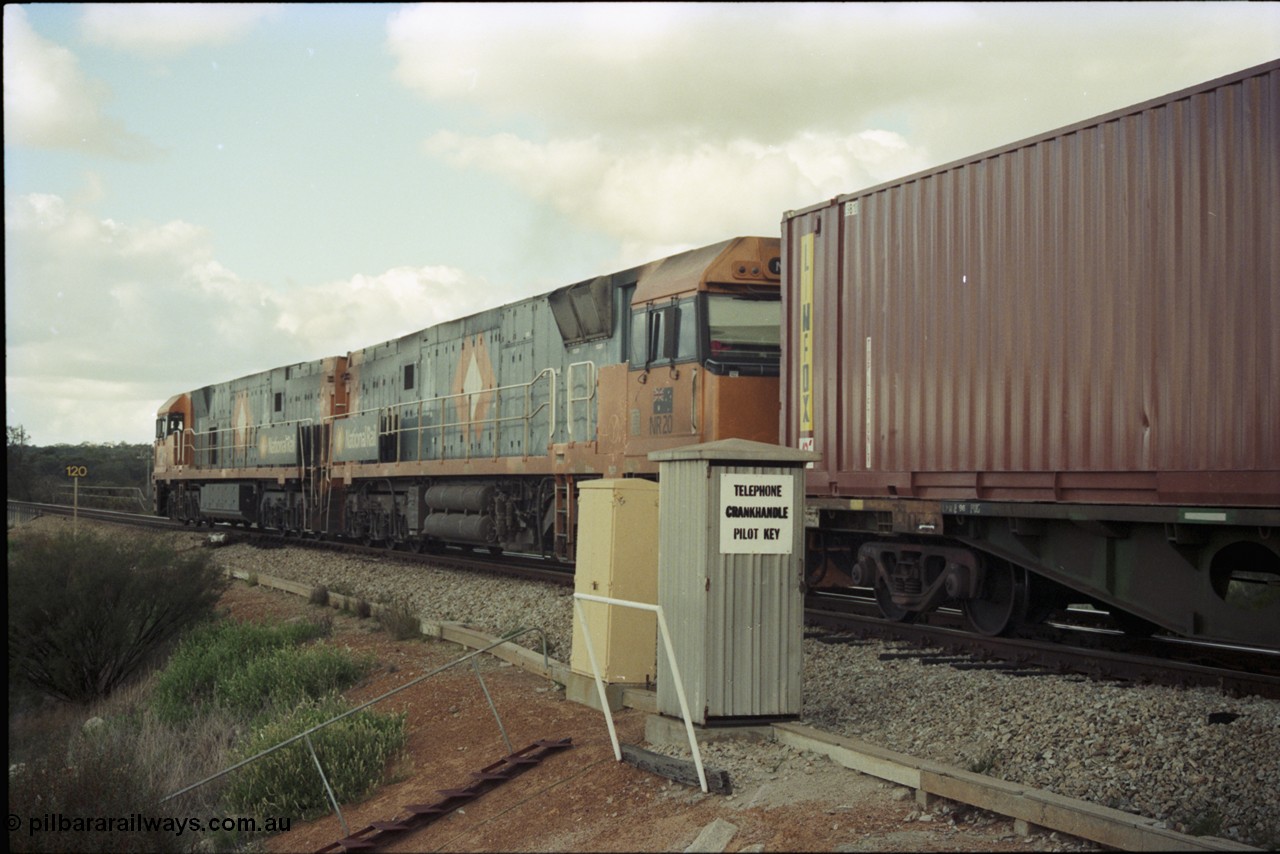 199-20
Meckering, National Rail NR class units NR 19 and NR 20 Goninan built GE Cv40-9i models lead train 7PM5 as they power out of the loop following a cross with the Prospector 1420 hrs 21st June 1997.
Keywords: NR-class;NR20;Goninan;GE;CV40-9i;7250-04/97-222;