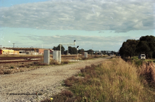 200-35
Midland, view looking towards Midland station with Workshops on the left, signals for the yard still in place and use. 24th June, 1997.
