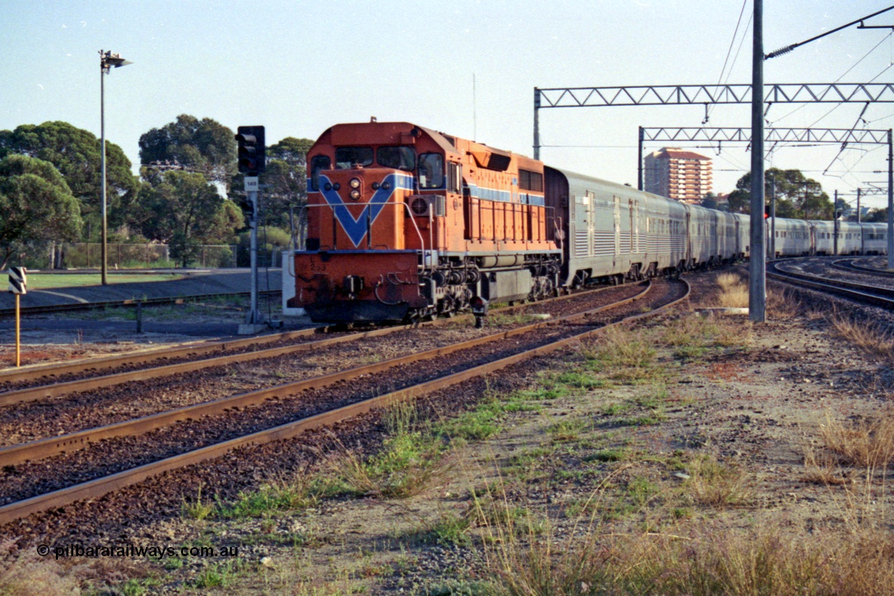 208-2-20
East Perth Passenger Terminal, Westrail L class L 263 Clyde Engineering EMD model GT26C serial 68-553 leads the Indian Pacific at the train's destination.
Keywords: L-class;L263;Clyde-Engineering-Granville-NSW;EMD;GT26C;68-553;