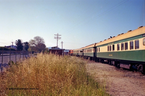 208-2-26
Midland, The York Jazz Festival special train departs behind Westrail DA class unit DA 1571 a Clyde Engineering EMD G26C serial 72-758.
