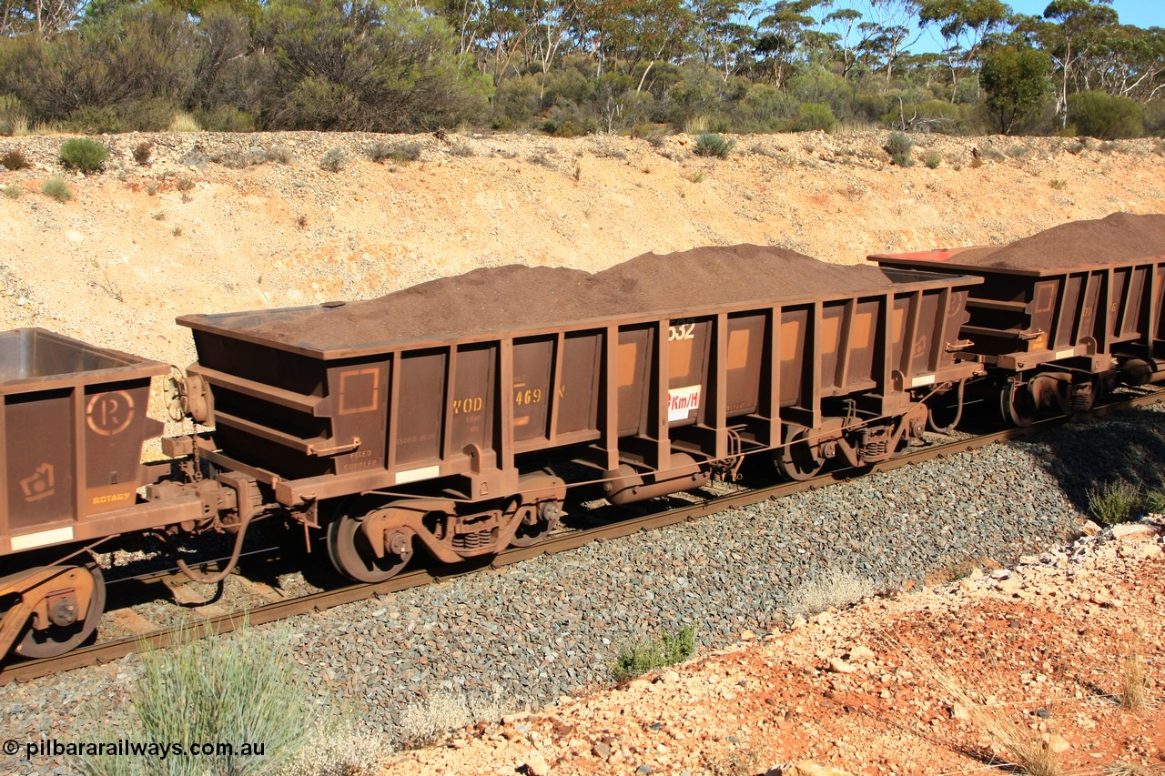 100602 8541
WOD type iron ore waggon WOD 31469 is one of a batch of sixty two built by Goninan WA between April and August 2000 with serial number 950086-041 and fleet number 532 for Koolyanobbing iron ore operations with a 75 ton capacity and build date 06/2000, for Portman Mining to cart their Koolyanobbing iron ore to Esperance, with the letters now painted over, loaded with fines ore just west of Binduli, 2nd June 2010.
Keywords: WOD-type;WOD31469;Goninan-WA;950086-041;