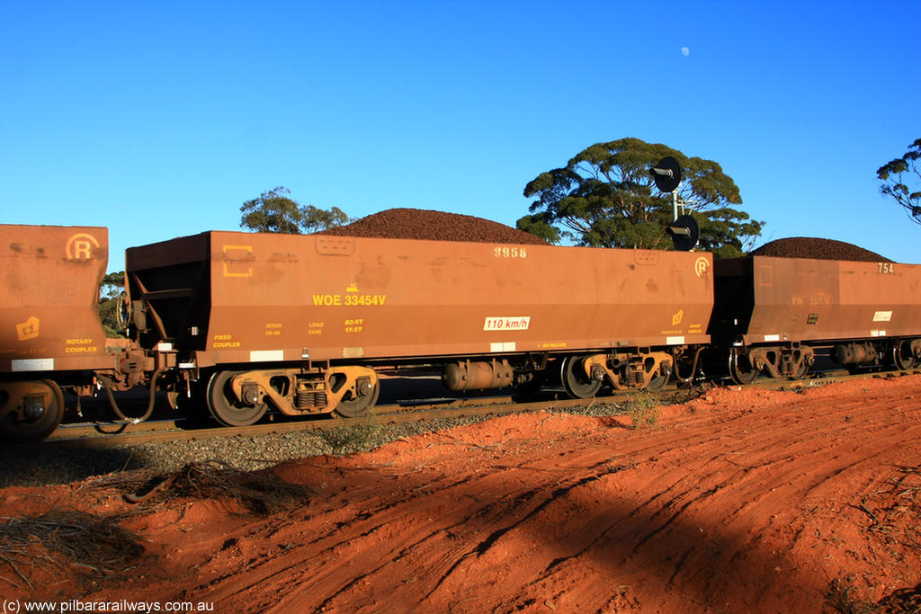100731 02366
WOE type iron ore waggon WOE 33454 is leader of a batch of five built by United Group Rail WA between August and September 2008 with serial number 950210-001 and fleet number 8958 for Koolyanobbing iron ore operations, on loaded train 6413 at Binduli Triangle, 31st July 2010.
Keywords: WOE-type;WOE33454;United-Group-Rail-WA;950210-001;