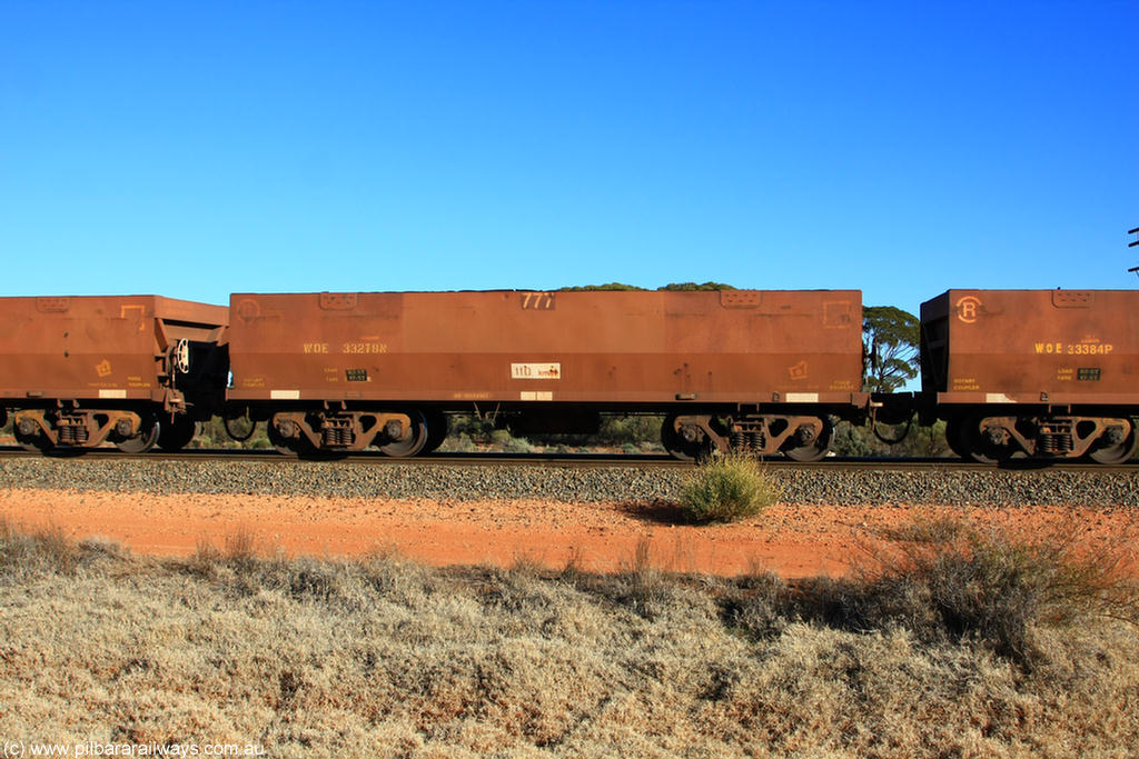 100731 02476
WOE type iron ore waggon WOE 33278 is one of a batch of thirty five built by Goninan WA between January and April 2005 with serial number 950104-018 and fleet number 777 for Koolyanobbing iron ore operations, on empty train 6418 at Binduli Triangle, 31st July 2010.
Keywords: WOE-type;WOE33278;Goninan-WA;950104-018;