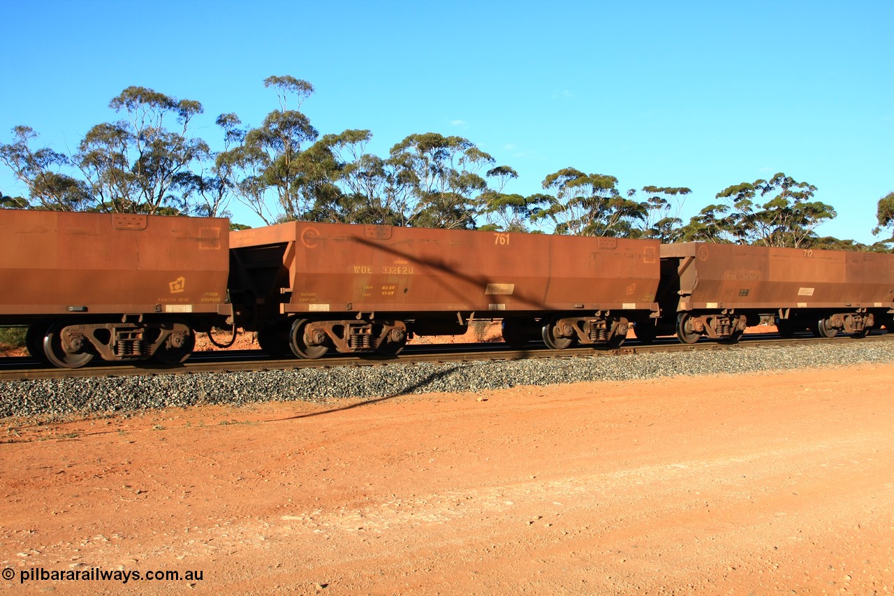 100731 03102
WOE type iron ore waggon WOE 33262 is one of a batch of thirty five built by Goninan WA between January and April 2005 with serial number 950104-002 and fleet number 761 for Koolyanobbing iron ore operations, empty train arriving at Binduli Triangle, 31st July 2010.
Keywords: WOE-type;WOE33262;Goninan-WA;950104-002;