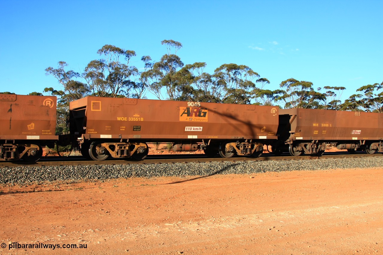 100731 03180
WOE type iron ore waggon WOE 33551 is one of a batch of one hundred and twenty eight built by United Group Rail WA between August 2008 and March 2009 with serial number 950211-091 and fleet number 9045 for Koolyanobbing iron ore operations, empty train arriving at Binduli Triangle, 31st July 2010.
Keywords: WOE-type;WOE33551;United-Group-Rail-WA;950211-091;