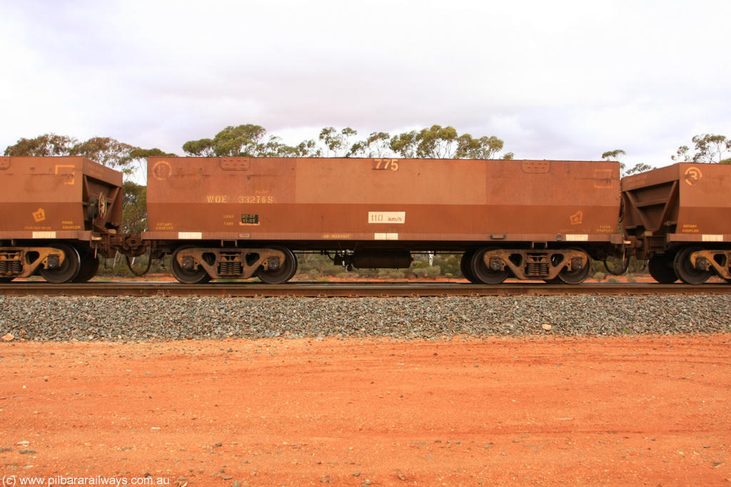 100822 5987
WOE type iron ore waggon WOE 33276 is one of a batch of thirty five built by Goninan WA between January and April 2005 with serial number 950104-016 and fleet number 775 for Koolyanobbing iron ore operations, Binduli Triangle 22nd August 2010.
Keywords: WOE-type;WOE33276;Goninan-WA;950104-016;