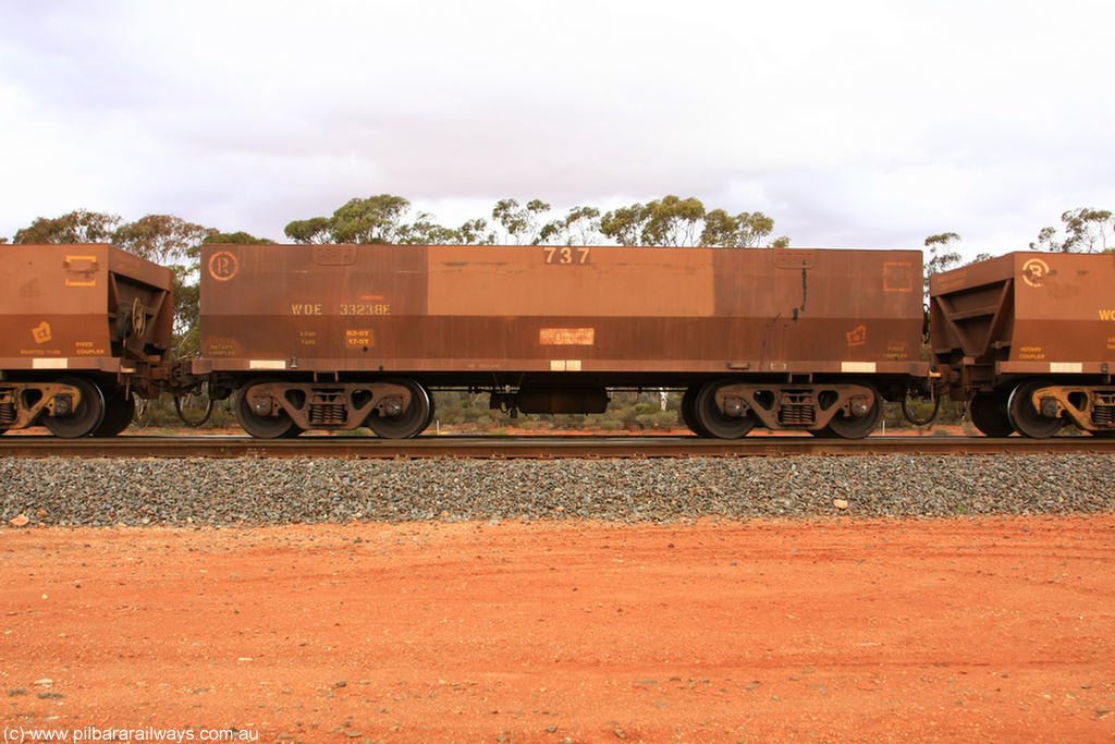 100822 6006
WOE type iron ore waggon WOE 33238 is one of a batch of twenty seven built by Goninan WA between September and October 2002 with serial number 950103-005 and fleet number 737 for Koolyanobbing iron ore operations, Binduli Triangle 22nd August 2010.
Keywords: WOE-type;WOE33238;Goninan-WA;950103-005;