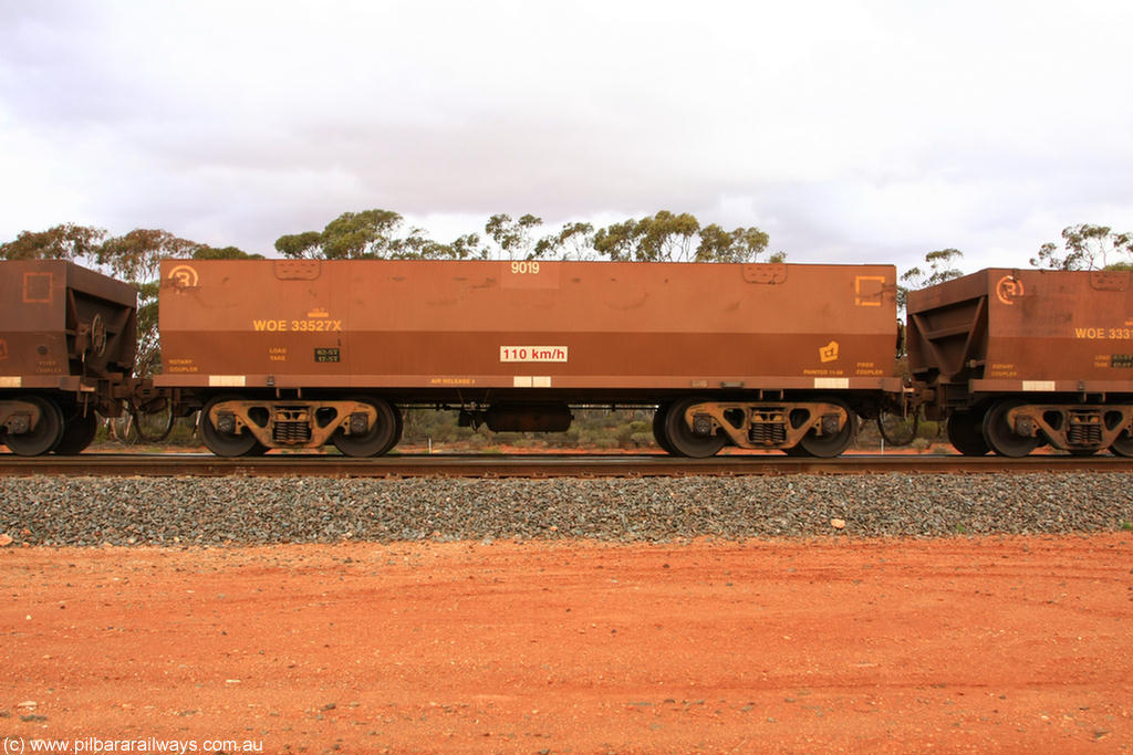 100822 6011
WOE type iron ore waggon WOE 33527 is one of a batch of one hundred and twenty eight built by United Group Rail WA between August 2008 and March 2009 with serial number 950211-067 and fleet number 9019 for Koolyanobbing iron ore operations, Binduli Triangle 22nd August 2010.
Keywords: WOE-type;WOE33527;United-Group-Rail-WA;950211-067;