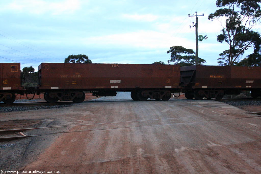 100822 6216
WOE type iron ore waggon WOE 33287 is one of a batch of thirty five built by United Goninan WA between January and April 2005 with serial number 950104-027 and fleet number 786 for Koolyanobbing iron ore operations, on empty train 1416 at Hampton, 22nd August 2010.
Keywords: WOE-type;WOE33287;United-Goninan-WA;950104-027;