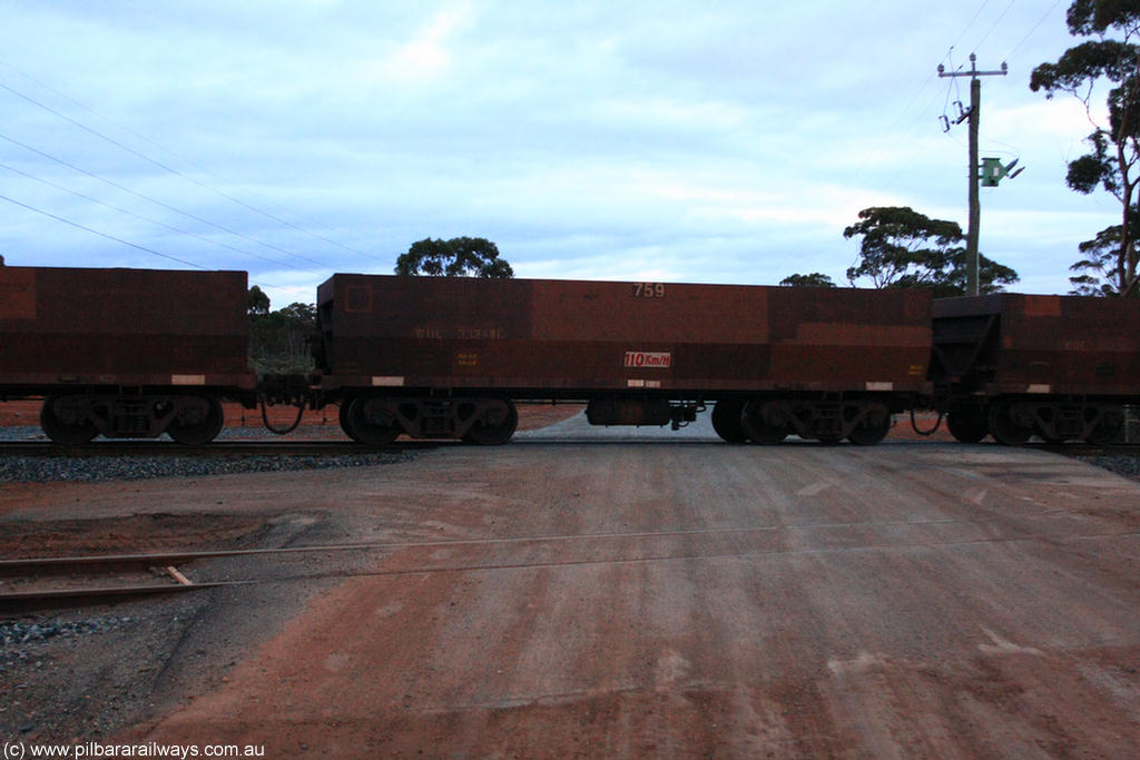 100822 6309
WOE type iron ore waggon WOE 33260 is one of a batch of twenty seven built by Goninan WA between September and October 2002 with serial number 950103-027 and fleet number 759 for Koolyanobbing iron ore operations, on empty train 1416 at Hampton, 22nd August 2010.
Keywords: WOE-type;WOE33260;Goninan-WA;950103-027;