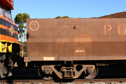 060528 4546
WOE type iron ore waggon WOE 33237 is one of a batch of twenty seven built by Goninan WA between September and October 2002 with serial number and fleet number 736 for Koolyanobbing iron ore operations, Bonnie Vale 28th May 2006.
Keywords: WOE-type;WOE33237;Goninan-WA;950103-004;