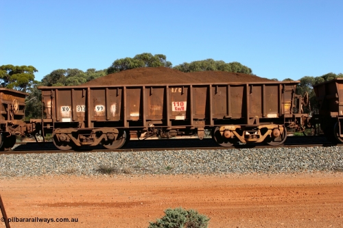 060528 4592
WO type iron ore waggon WO 31299 is one of a batch of fifteen built by WAGR Midland Workshops between July and October 1968 with fleet number 178 for Koolyanobbing iron ore operations, with a 75 ton and 1018 ft³ capacity, loaded with fines at Bonnie Vale, 28th May 2005. This unit was converted to WOS superphosphate in the late 1980s till 1994 when it was re-classed back to WO.
Keywords: WO-type;WO31299;WAGR-Midland-WS;WOS-type;