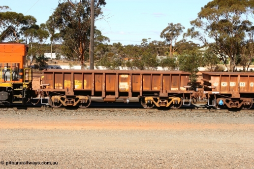 070529 9383
WOC type iron ore waggon WOC 31348 is one of a batch of thirty built by Goninan WA between October 1997 to January 1998 with fleet number 408 for Koolyanobbing iron ore operations with a 75 ton capacity and lettered for KIPL, Koolyanobbing Iron Pty Ltd, seen here at West Kalgoorlie, May 29, 2006.
Keywords: WOC-type;WOC31348;Goninan-WA;
