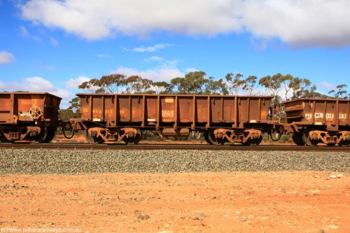 100729 01503
WOA type iron ore waggon WOA 31339 is one of a batch of thirty nine built by WAGR Midland Workshops between 1970 and 1971 with fleet number 217 for Koolyanobbing iron ore operations, with a 75 ton and 1018 ft³ capacity, at Binduli Triangle, July 29, 2010.
Keywords: WOA-type;WOA31339;WAGR-Midland-WS;