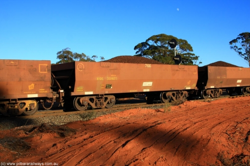 100731 02333
WOE type iron ore waggon WOE 33267 is one of a batch of thirty five built by Goninan WA between January and April 2005 with serial number 950104-007 and fleet number 766 for Koolyanobbing iron ore operations, on loaded train 6413 at Binduli Triangle, July 31, 2010.
Keywords: WOE-type;WOE33267;Goninan-WA;950104-007;