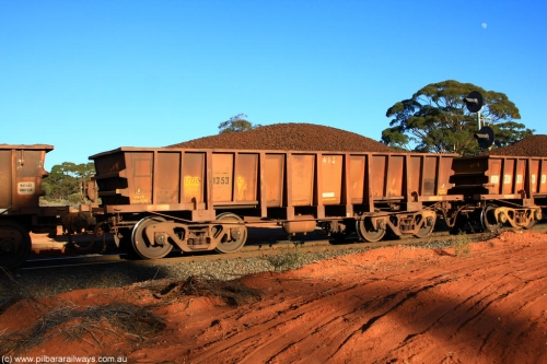 100731 02349
WOC type iron ore waggon WOC 31353 is one of a batch of thirty built by Goninan WA between October 1997 to January 1998 with fleet number 413 for Koolyanobbing iron ore operations with a 75 ton capacity, on loaded train 6413 at Binduli Triangle, July 31, 2010.
Keywords: WOC-type;WOC31353;Goninan-WA;
