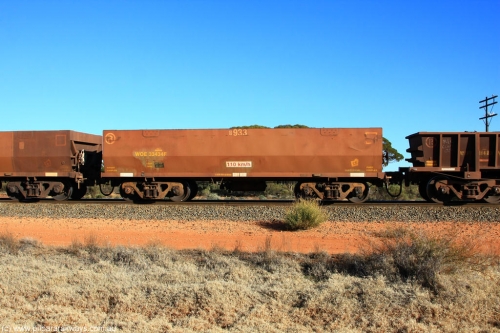 100731 02481
WOE type iron ore waggon WOE 33434 is one of a batch of one hundred and forty one built by United Group Rail WA between November 2005 and April 2006 with serial number 950142-139 and fleet number 8933 for Koolyanobbing iron ore operations, on empty train 6418 at Binduli Triangle, July 31, 2010.
Keywords: WOE-type;WOE33434;United-Group-Rail-WA;950142-139;