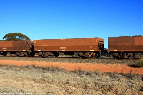 100731 02503
WOE type iron ore waggon WOE 33457 is one of a batch of five built by United Group Rail WA between August and September 2008 with serial number 950210-004 and fleet number 8956 for Koolyanobbing iron ore operations, on empty train 6418 at Binduli Triangle, July 31, 2010.
Keywords: WOE-type;WOE33457;United-Group-Rail-WA;950210-004;
