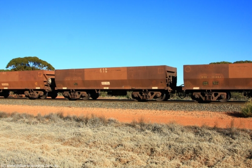 100731 02505
WOE type iron ore waggon WOE 30275 is one of a batch of one hundred and thirty built by Goninan WA between March and August 2001 with serial number 950092-025 and fleet number 618 for Koolyanobbing iron ore operations, on empty train 6418 at Binduli Triangle, July 31, 2010.
Keywords: WOE-type;WOE30275;Goninan-WA;950092-025;