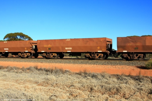 100731 02514
WOE type iron ore waggon WOE 33401 is one of a batch of one hundred and forty one built by United Group Rail WA between November 2005 and April 2006 with serial number 950142-106 and fleet number 8900 for Koolyanobbing iron ore operations, on empty train 6418 at Binduli Triangle, July 31, 2010.
Keywords: WOE-type;WOE33401;United-Group-Rail-WA;950142-106;