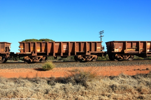 100731 02538
WOC type iron ore waggon WOC 31363 is one of a batch of thirty built by Goninan WA between October 1997 to January 1998 with fleet number 423 for Koolyanobbing iron ore operations with a 75 ton capacity, on empty train 6418 at Binduli Triangle, July 31, 2010.
Keywords: WOC-type;WOC31363;Goninan-WA;