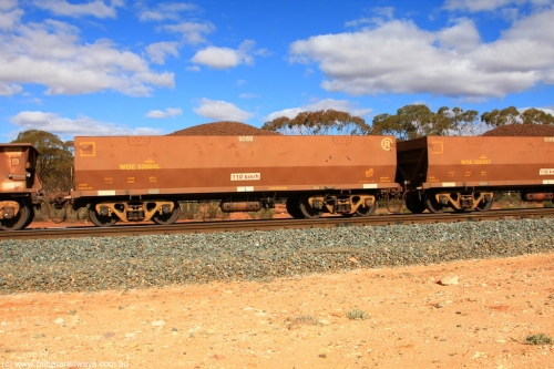 100731 02897
WOE type iron ore waggon WOE 33504 is one of a batch of one hundred and twenty eight built by United Group Rail WA between August 2008 and March 2009 with serial number 950211-044 and fleet number 9068 for Koolyanobbing iron ore operations, on loaded train 7415 at Binduli Triangle, July 31, 2010.
Keywords: WOE-type;WOE33504;United-Group-Rail-WA;950211-044;