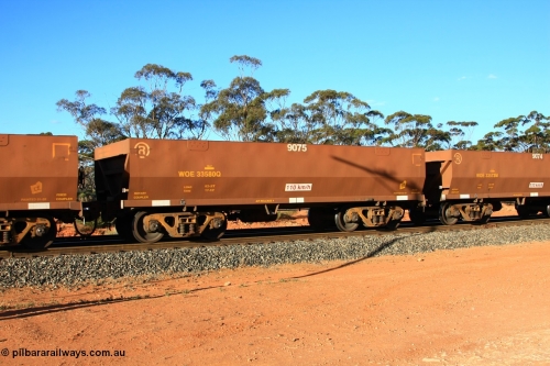 100731 03060
WOE type iron ore waggon WOE 33580 is one of a batch of one hundred and twenty eight built by United Group Rail WA between August 2008 and March 2009 with serial number 950211-120 and fleet number 9075 for Koolyanobbing iron ore operations, empty train arriving at Binduli Triangle, 31st July 2010.
Keywords: WOE-type;WOE33580;United-Group-Rail-WA;950211-120;