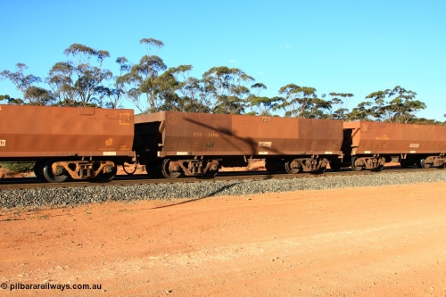 100731 03108
WOE type iron ore waggon WOE 31140 is the last one of a batch of one hundred and thirty built by Goninan WA between March and August 2001 with serial number 950092-130 and fleet number 722 for Koolyanobbing iron ore operations, empty train arriving at Binduli Triangle, July 31, 2010.
Keywords: WOE-type;WOE31140;Goninan-WA;950092-130;