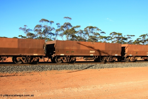 100731 03135
WOE type iron ore waggon WOE 31070 is one of a batch of one hundred and thirty built by Goninan WA between March and August 2001 with serial number 950092-060 and fleet number 656 for Koolyanobbing iron ore operations, empty train arriving at Binduli Triangle, 31st July 2010.
Keywords: WOE-type;WOE31070;Goninan-WA;950092-060;