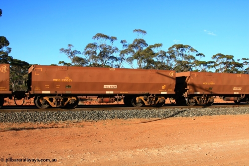 100731 03143
WOE type iron ore waggon WOE 33535 is one of a batch of one hundred and twenty eight built by United Group Rail WA between August 2008 and March 2009 with serial number 950211-075 and fleet number 9024 for Koolyanobbing iron ore operations, empty train arriving at Binduli Triangle, July 31, 2010.
Keywords: WOE-type;WOE33535;United-Group-Rail-WA;950211-075;