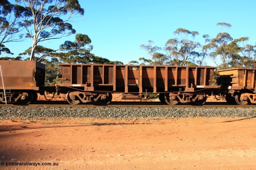 100731 03168
WOD type iron ore waggon WOD 31467 is one of a batch of sixty two built by Goninan WA between April and August 2000 with serial number 950086-039 and fleet number 530 for Koolyanobbing iron ore operations with a 75 ton capacity for Portman Mining to cart their Koolyanobbing iron ore to Esperance, PORTMAN has been painted out, empty train arriving at Binduli Triangle, July 31, 2010.
Keywords: WOD-type;WOD31467;Goninan-WA;950086-039;