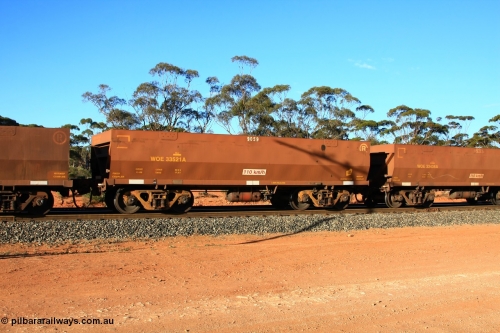 100731 03172
WOE type iron ore waggon WOE 33521 is one of a batch of one hundred and twenty eight built by United Group Rail WA between August 2008 and March 2009 with serial number 950211-061 and fleet number 9059 for Koolyanobbing iron ore operations, empty train arriving at Binduli Triangle, July 31, 2010.
Keywords: WOE-type;WOE33521;United-Group-Rail-WA;950211-061;