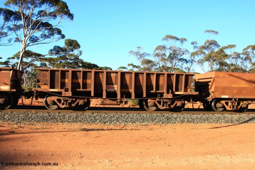 100731 03176
WOD type iron ore waggon WOD 31470 is one of a batch of sixty two built by Goninan WA between April and August 2000 with serial number 950086-042 and fleet number 533 for Koolyanobbing iron ore operations with a 75 ton capacity for Portman Mining to cart their Koolyanobbing iron ore to Esperance, PORTMAN has been painted out, empty train arriving at Binduli Triangle, July 31, 2010.
Keywords: WOD-type;WOD31470;Goninan-WA;950086-042;