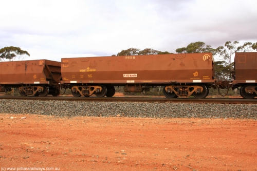 100822 5925
WOE type iron ore waggon WOE 33454 is leader of a batch of five built by United Group Rail WA between August and September 2008 with serial number 950210-001 and fleet number 8958 for Koolyanobbing iron ore operations, Binduli Triangle August 22, 2010.
Keywords: WOE-type;WOE33454;United-Group-Rail-WA;950210-001;