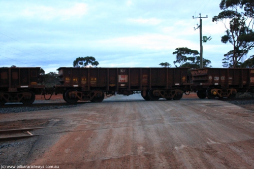 100822 6232
WO type iron ore waggon WO 31211 is one of a batch of eighty six built by WAGR Midland Workshops between 1967 and March 1968 with fleet number 107 for Koolyanobbing iron ore operations, with a 75 ton and 1018 ft³ capacity, on empty train 1416 at Hampton, 22nd August 2010. This unit was converted to WOC for coal in 1986 till 1994 when it was re-classed back to WO.
Keywords: WO-type;WO31211;WAGR-Midland-WS;