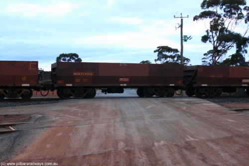 100822 6242
WOE type iron ore waggon WOE 31091 is one of a batch of one hundred and thirty built by Goninan WA between March and August 2001 with serial number 950092-081 and fleet number 676 for Koolyanobbing iron ore operations, on empty train 1416 at Hampton, August 22, 2010.
Keywords: WOE-type;WOE31091;Goninan-WA;950092-081;