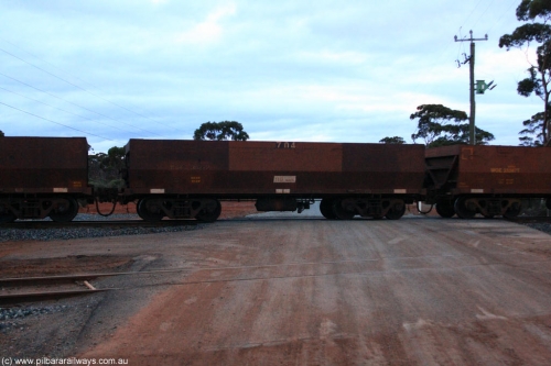 100822 6289
WOE type iron ore waggon WOE 31122 is one of a batch of one hundred and thirty built by Goninan WA between March and August 2001 with serial number 950092-112 and fleet number 704 for Koolyanobbing iron ore operations, on empty train 1416 at Hampton, August 22, 2010.
Keywords: WOE-type;WOE31122;Goninan-WA;950092-112;