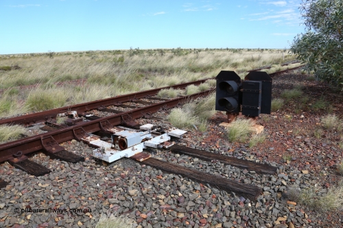 180614 1331
Allen Siding, the points and what remains of the point machine at the 45 km for the siding, looking east. [url=https://goo.gl/maps/WtLXgrhEw3C2]GeoData[/url]. 14th June 2018.
